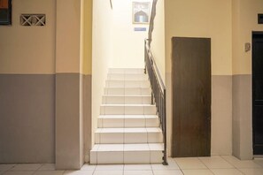 Interior - OYO 324 Maleo Kostel (Depok)