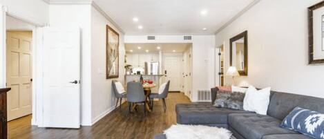 TV connectée, cheminée