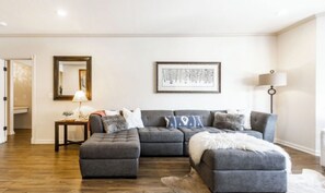 Smart TV, fireplace - Park City Epicenter (Park City)