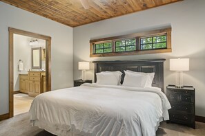 5 slaapkamers, een strijkplank/strijkijzer, gratis wifi, beddengoed