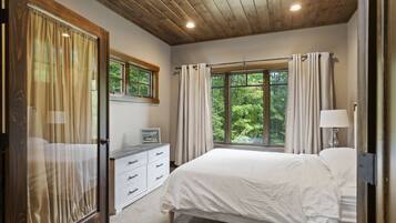 5 chambres, fer et planche Ă repasser, Wi-Fi gratuit, draps fournis