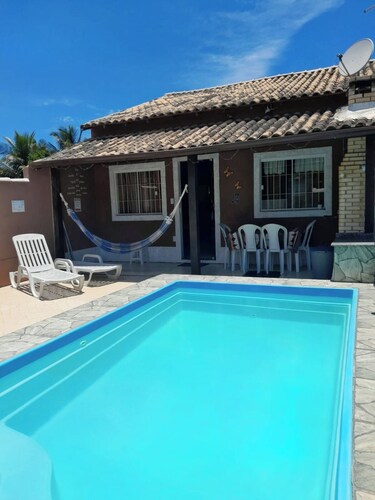 House with pool, barbecue, 250 meters from the beach