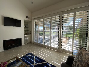Interior - Newly Renovated Palm Desert Getaway on a Luxurious Golf Course! (Palm Desert)