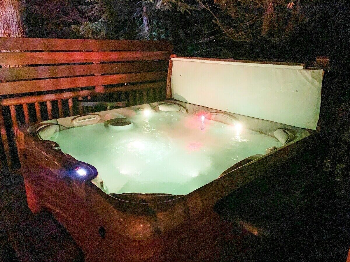 Photo 33 of Spacious Family Retreat in Big Bear Lake: Pet-Friendly, Fire Pit, Sonos & Jacuzzi – 3400 Sq Ft Luxury