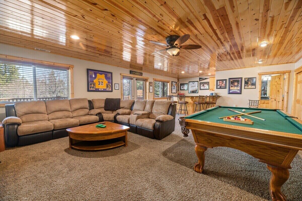 Photo 25 of Spacious Family Retreat in Big Bear Lake: Pet-Friendly, Fire Pit, Sonos & Jacuzzi – 3400 Sq Ft Luxury