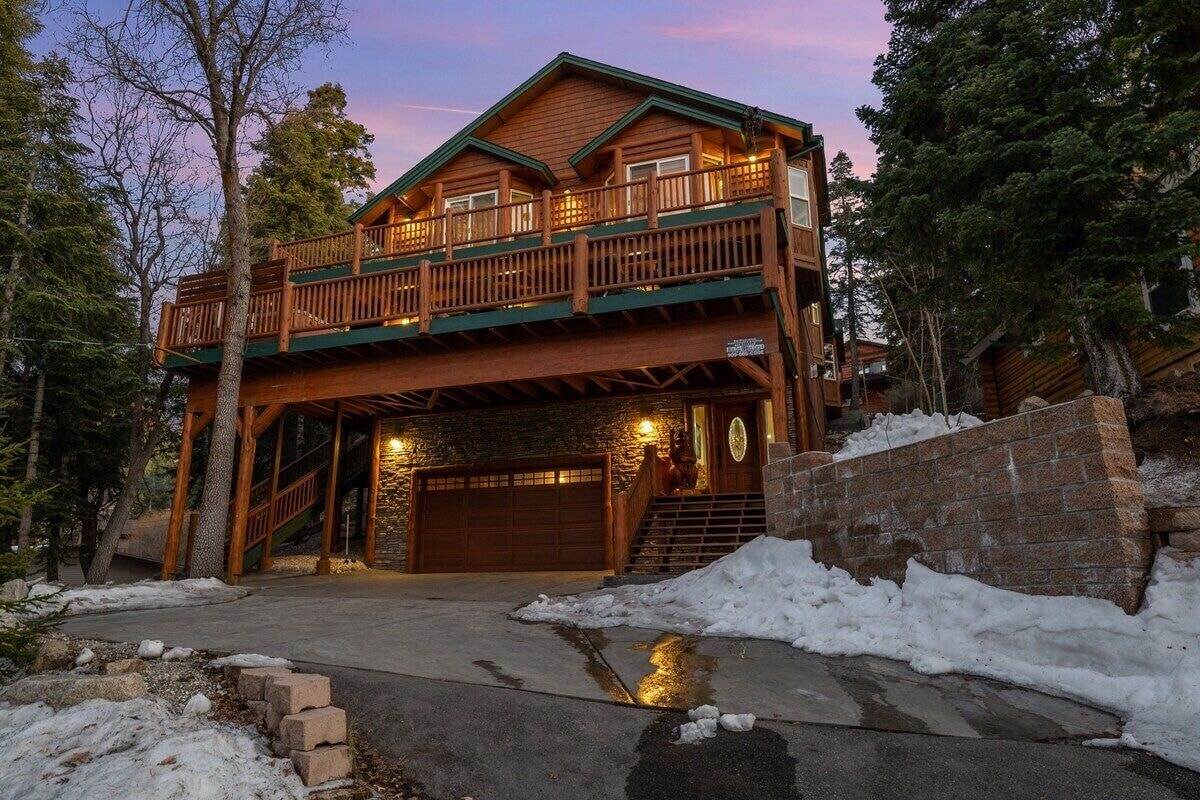Photo 28 of Spacious Family Retreat in Big Bear Lake: Pet-Friendly, Fire Pit, Sonos & Jacuzzi – 3400 Sq Ft Luxury