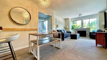 Smart TV, fireplace, offices