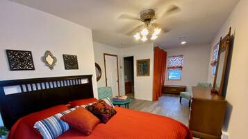 3 bedrooms, desk, iron/ironing board, free WiFi