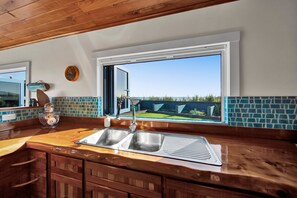 Fridge, microwave, dishwasher, toaster - Coastal Daze - New Plymouth Holiday Home (New Plymouth)