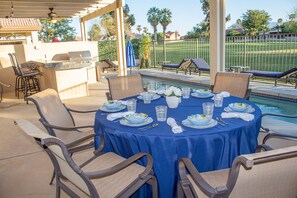 Outdoor dining
