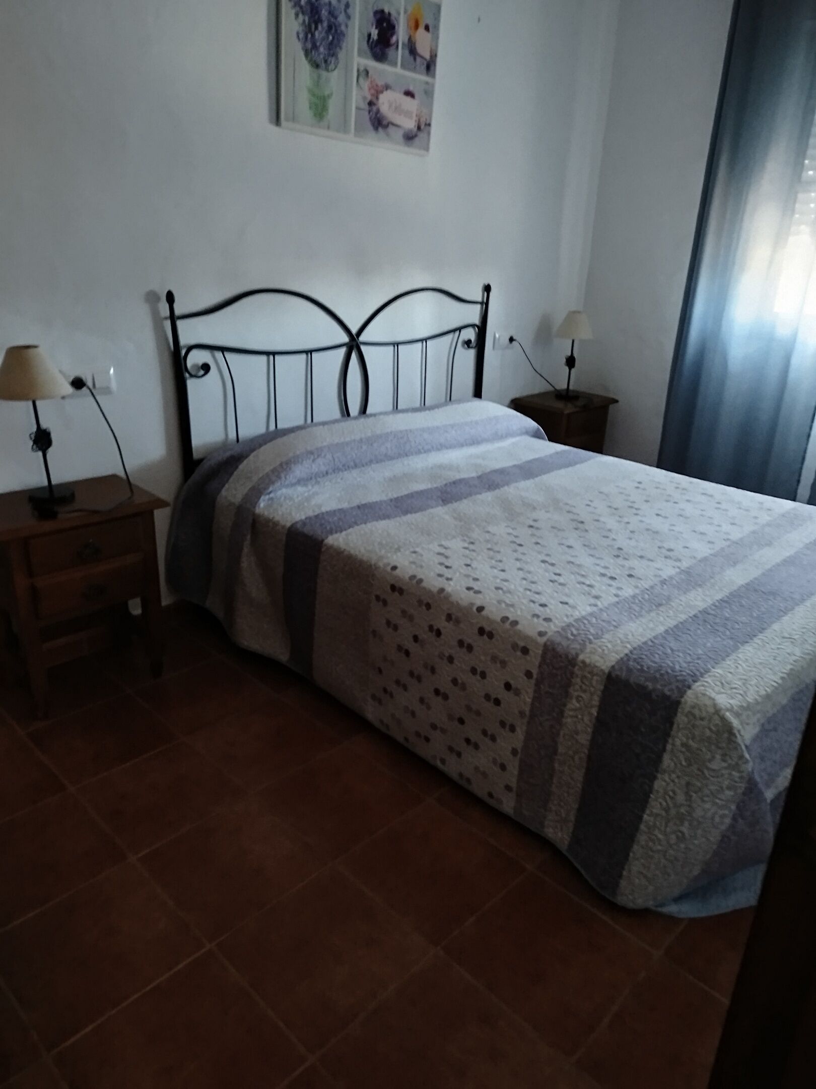 2 slaapkamers, een strijkplank/strijkijzer, wifi, beddengoed