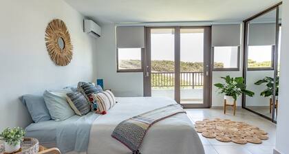 TRES TORTUGAS @ Marbela Ocean front, Ocean view!