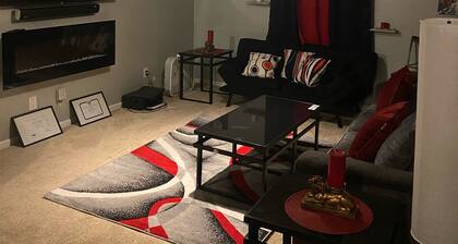 Great 1 bedroom apartment with a/c private chef available