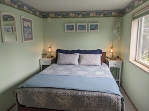 3 bedrooms, desk, free WiFi, bed sheets