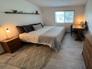 3 quartos, escrivaninha, Wi-Fi de cortesia, roupa de cama