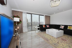 Living area - Luxury 3 Bedroom in D1 Tower (Dubai)