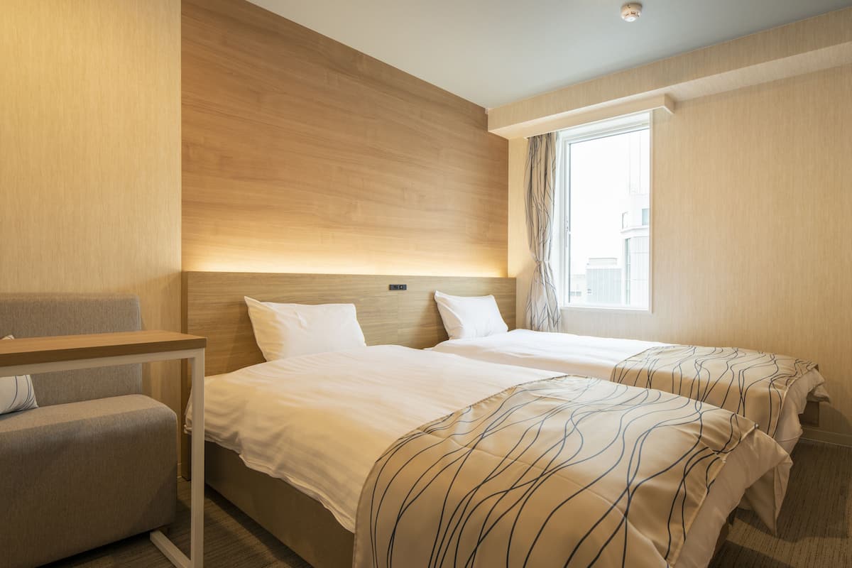 standard twin room, non smoking | 1 bedroom, desk, blackout curtains, soundproofing