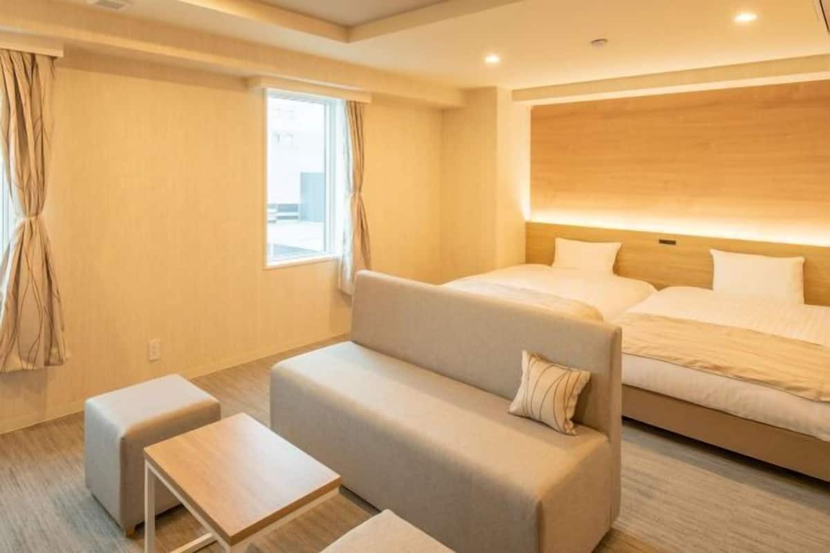 Desk, blackout curtains, soundproofing, free WiFi