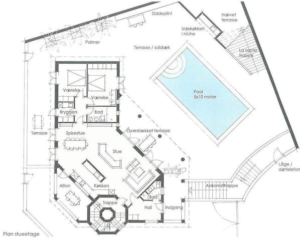 A floor plan of a hotel with a pool, multiple rooms, a spa, and a terrace. - 'Luxurious villa in the sun' with Sea & Mountain View, Pool, A/C & Wi-Fi (Mijas Costa)