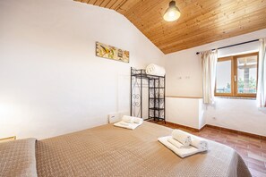1 bedroom, free WiFi, bed sheets, wheelchair access - Vacation Home Monte do Tanoeiro - Casa Nova with Wi-Fi & Garden (Rogil)