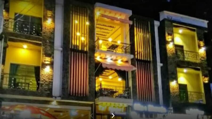 Taj Hotel And Restaurant