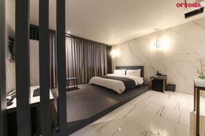 Family Double Room | Premium bedding, memory foam beds, desk, laptop workspace - Stay-inn Hotel (Gimhae)