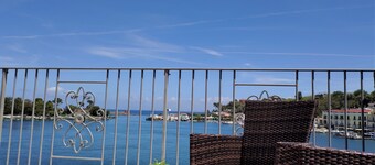 ExclusiveHoliday Porto view 5 mt from the sea Jacuzzi pool near beaches