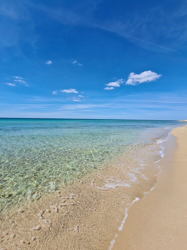 Wunderschöne Villa bei Torre Ovo , 800 Meter vom Meer entfernt. Neubau (2021) 