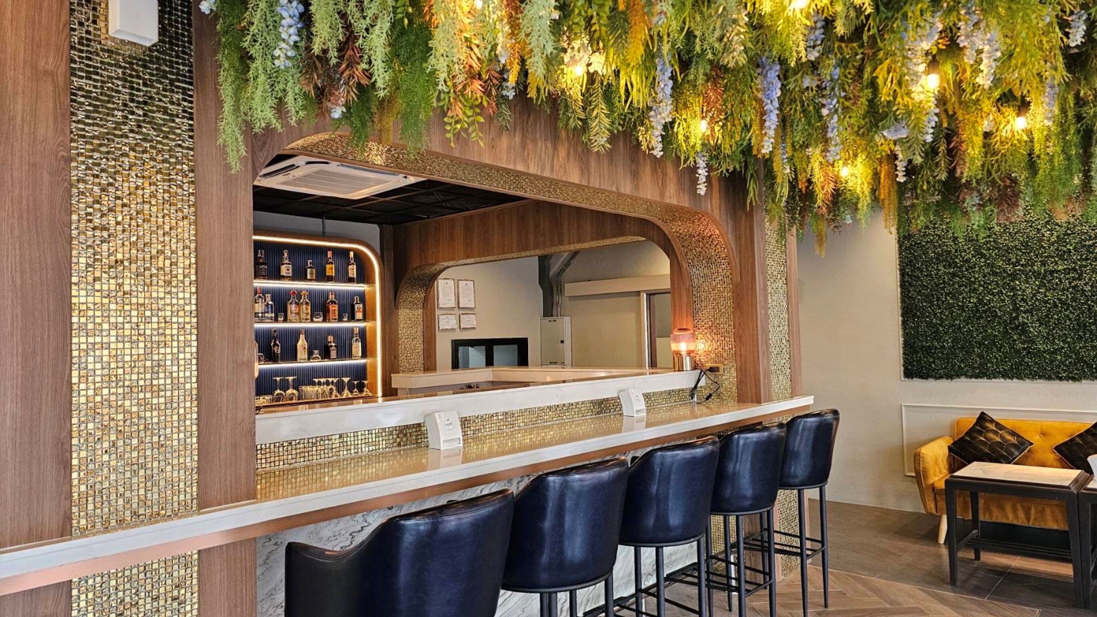 Photo - Montree Phuket Hotel