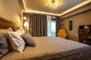 Superior Double Room, Balcony - La Noi Guesthouse (Grevena)