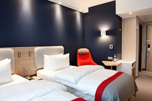 Ropa de cama hipoalergénica, escritorio, cortinas opacas