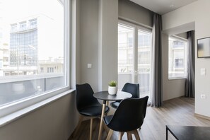 Apartment, 1 Bedroom (A3) | Living area | 42-inch Smart TV with digital channels, TV, Netflix