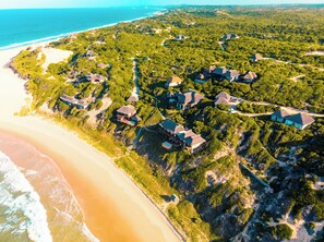 Aerial view - The Beach House at Praia da Rocha (Inhambane)
