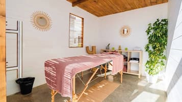 Diepe bindweefselmassages, sportmassages, massagebehandelingen