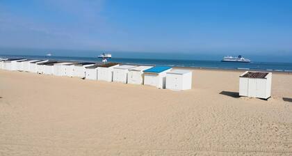 4-person apartment with private garden, 1km from the beach