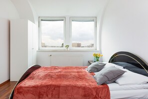 2 bedrooms, bed sheets - Ursynow Apartments by Renters (Warsaw)