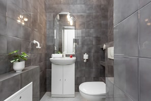 Bathroom - Ursynow Apartments by Renters (Warsaw)