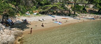 Amazing beachfront apartment with balcony and wifi