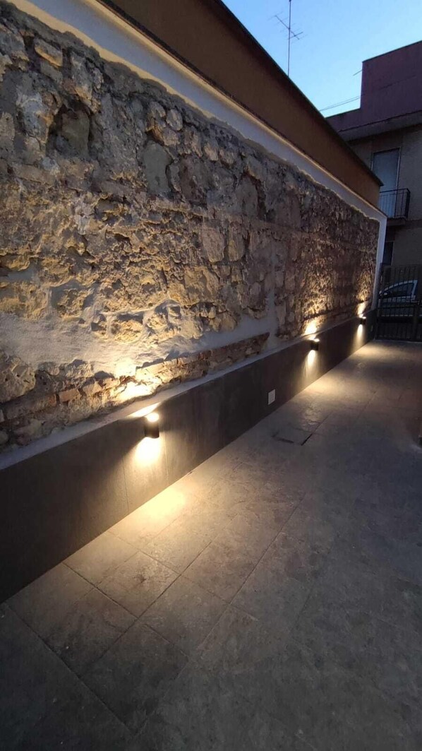 Property grounds - The Pearl of Neptune Tourist rental near the sea (Nettuno)