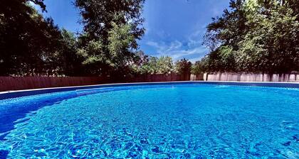 Historic Savannah, Pool, Free Tybee Parking!