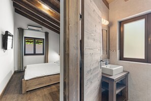 5 chambres, fer et planche Ă repasser, Wi-Fi gratuit, draps fournis