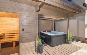 Bain à remous extérieur