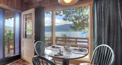 Water's Edge Cabin on Lake Vallecito | Waterfront, Lake Views, Walk to Marina