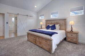 3 chambres, fer et planche à repasser, Wi-Fi gratuit, draps fournis