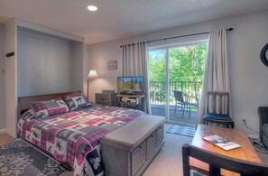Iron/ironing board, free WiFi, bed sheets - Cozy Getaway (#103) | Resort Access, Full Kitchen, Walk to Lift, Ground Level (Durango)
