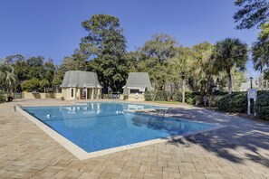 Pool - 300 Evian - Amazing 3 bedroom, 3-bath villa in Shipyard. (Hilton Head Island)