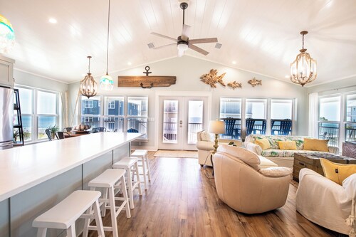 Private Pool w (option to add heat) North Cape, Amazing Gulf and Bay views!!!