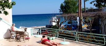 Marianthi Studios Stegna