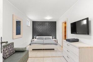 4 habitaciones, tabla de planchar con plancha y wifi gratis