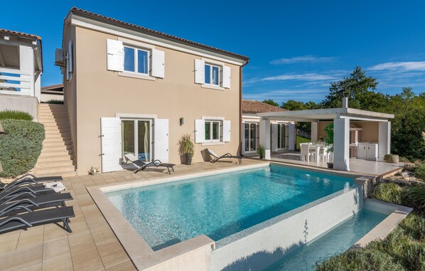 Alberca al aire libre